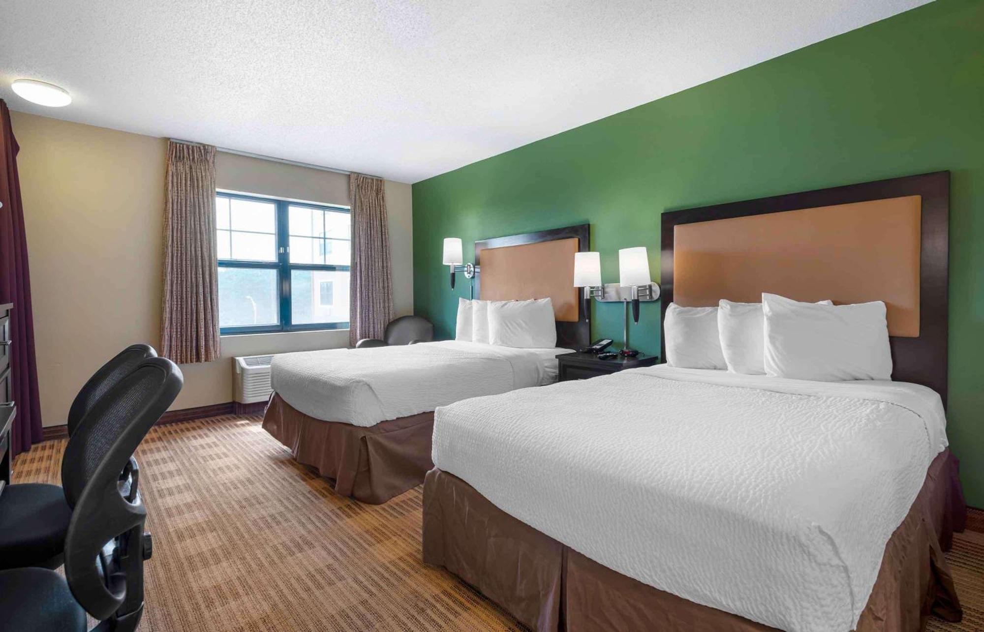 เอ็กซ์เทนด์ สเตย์ อเมริกา ซีราคิวส์ เมดโดว์แลนด์ Hotel ซีคอคัส ภายนอก รูปภาพ